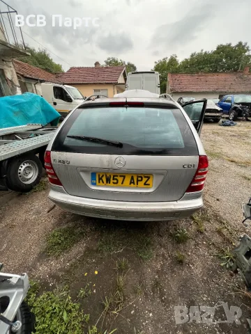 На части Mercedes Мерцедес Ц c220 CDI auto, снимка 5 - Автомобили и джипове - 56274538