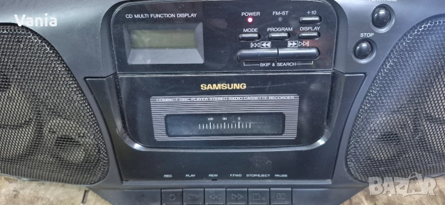 Касетофон Samsung , снимка 2 - Радиокасетофони, транзистори - 52847710