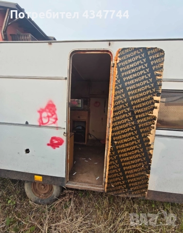 Каравана за стационарно ползване. , снимка 3 - Каравани и кемпери - 52947103