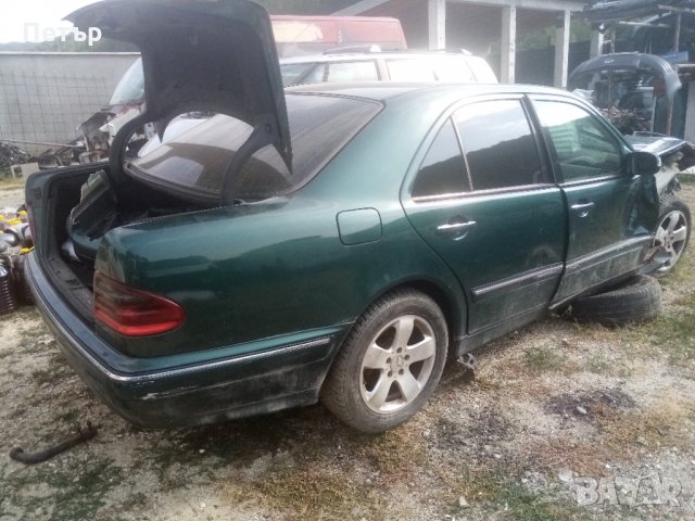 Мерцедес Е270цди на части, снимка 4 - Автомобили и джипове - 30156625