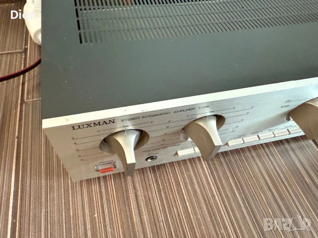 Luxman L-215, снимка 12 - Ресийвъри, усилватели, смесителни пултове - 51398184
