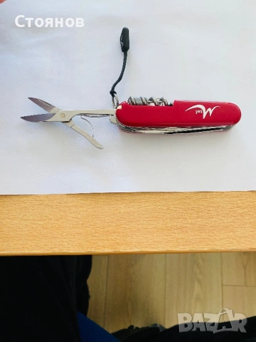 Чисто ново швейцарско ножче Victorinox с ножичка, снимка 15 - Ножове - 54200492