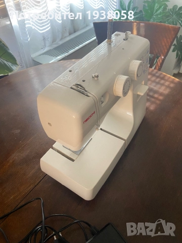 Шевна машина Necchi 215, снимка 6 - Шевни машини - 51786314