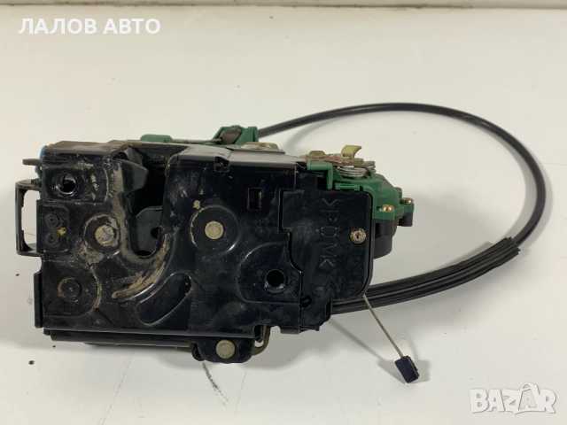 Предна дясна брава Шкода Октавия 1 Predna dqsna brava Skoda Octavia I , снимка 3 - Части - 51593019