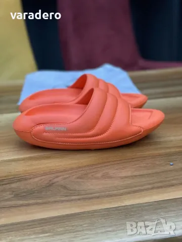 Дамски чехли Balmain , снимка 2 - Чехли - 50095446