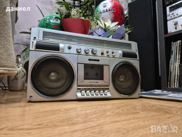 Касетофон SANYO M9830 с много добър външен вид