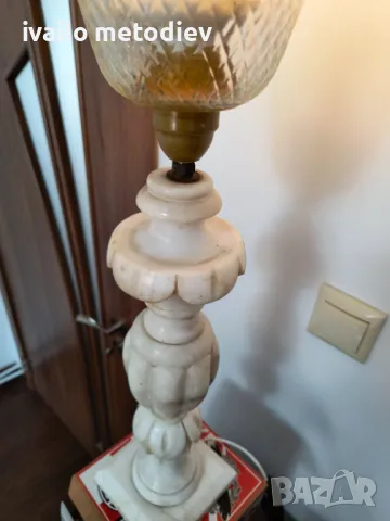 Мраморна Лампа, снимка 5 - Настолни лампи - 49629629
