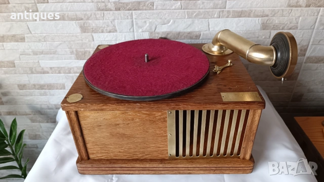 Стар грамофон с манивела - EUFON - 1909г. - Made in Hungary