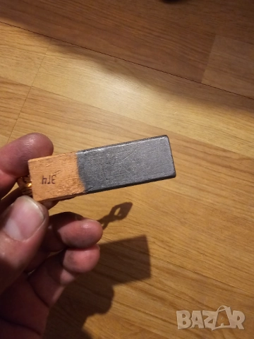 графитни четка за ел. двигатели   20 х 32 х 64 мм големи графитни четки , снимка 4 - Резервни части за машини - 28422859