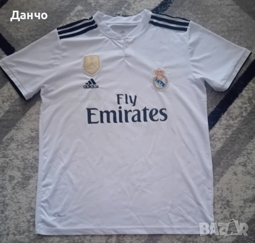 тениска на Реал Мадрид 