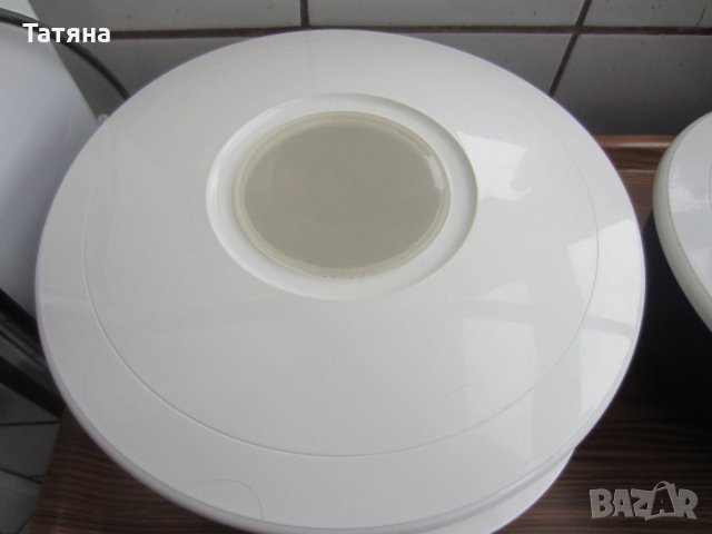 СЪДОВЕ НА   TUPPERWARE   от серия ЦАРИЦА, снимка 2 - Кутии за храна - 31530036