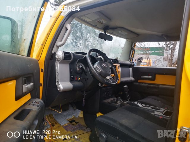 Toyota FJ Cruiser - ЗА ЧАСТИ, снимка 2 - Автомобили и джипове - 35046604
