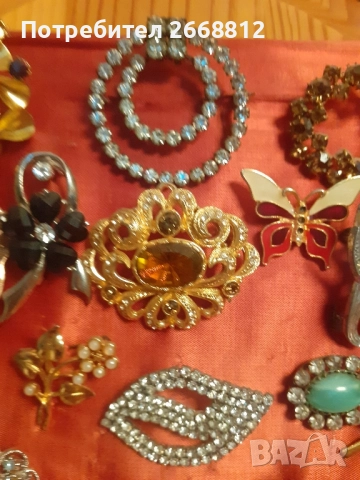 брошки, снимка 12 - Антикварни и старинни предмети - 51654386