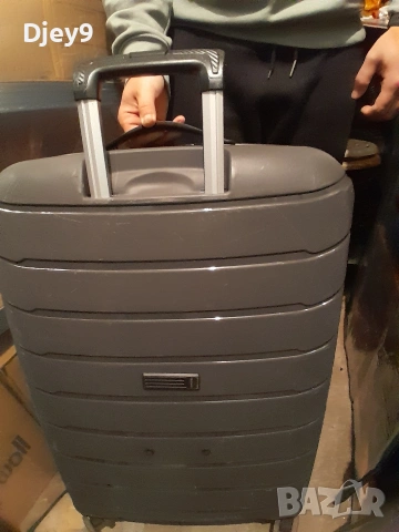 голям пътнически куфар rock с 4 колела