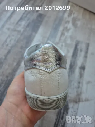 Понки дамски или момичешки  обувки 40 номер, снимка 4 - Дамски ежедневни обувки - 48388093