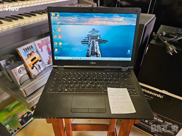 14" лаптоп Fujitsu Lifebook E449 Full HD с Windows 11 Готов за употреба. Батерията издържа 3-4 часа.