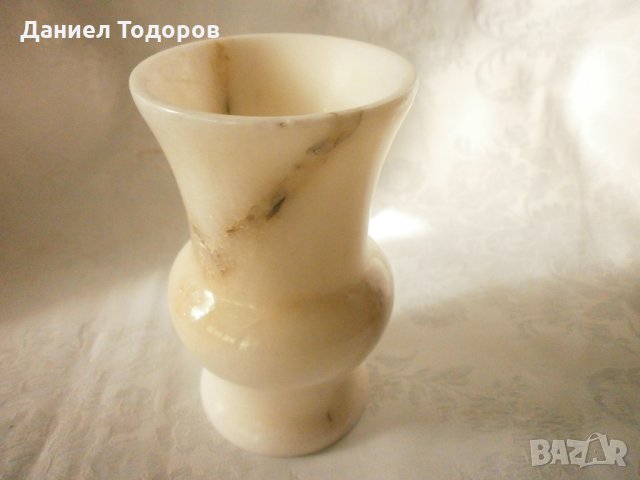  Мраморна  Вазичка