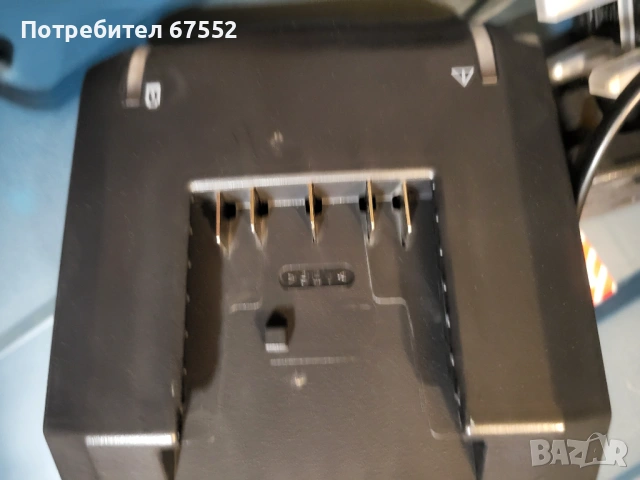 Чисто ново зарядно Bosch GAL 18-40, снимка 3 - Други инструменти - 53303715