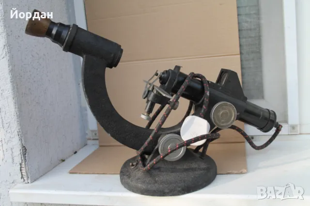 Стар Англииски уред за определяне на диоптър на очилата ''Pullin''