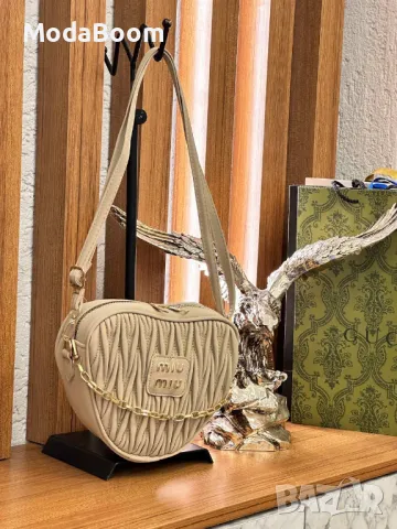 Miu Miu дамски чанти Различни цветове , снимка 2 - Чанти - 48949798