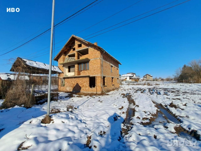 Къща в с.Новоселци, снимка 3 - Къщи - 54130758