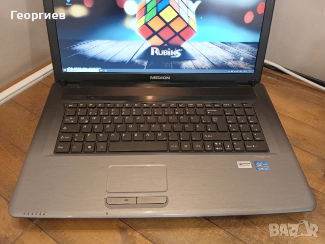 Лаптоп Medion Akoya E7222 / 17", снимка 2 - Лаптопи за дома - 51361360