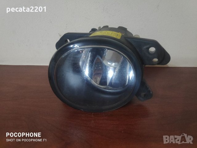 Продавам - оригинален десен халоген за Мерцедес