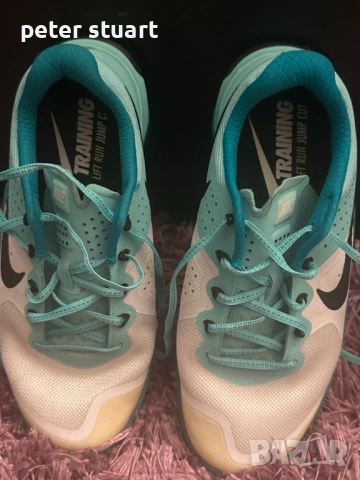 Маратонки Nike, нови в кутия