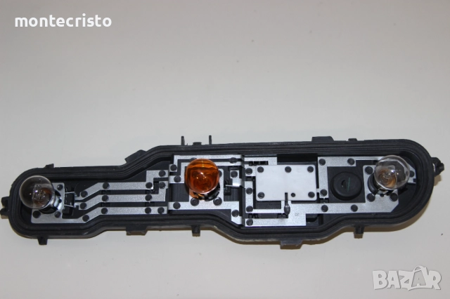 Дясна платка стоп Dacia Dokker (2012-2021г.) 265509604R десен ламподържач 26550 9604 R Дачия Докер