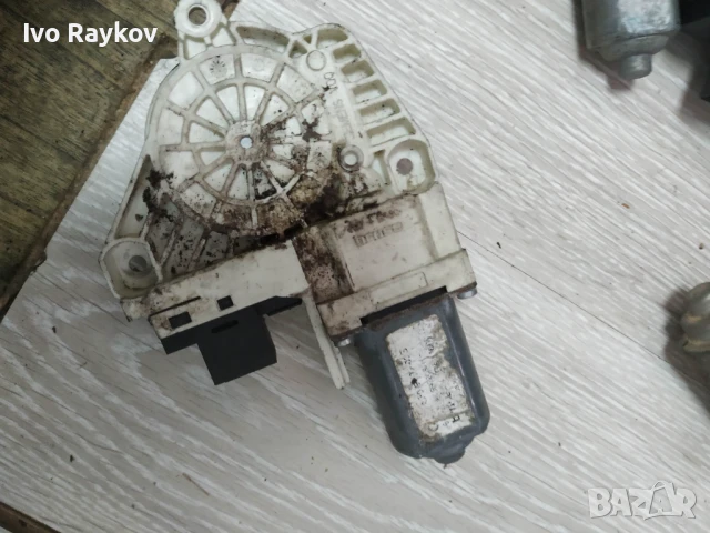 Преден десен стъклоповдигач Audi A6 , 24055440, снимка 2 - Части - 51221625