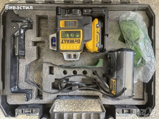 Акумулаторен зелен линеен лазерен нивелир 3X360 DeWALT DCE089G 