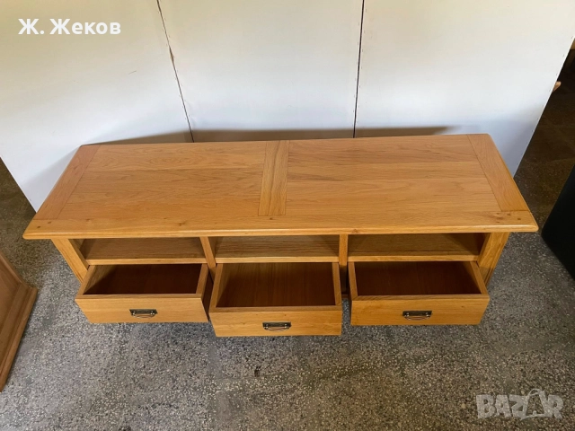 Масивен Тв шкаф, снимка 2 - Шкафове - 51453076