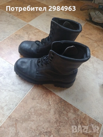 Продавам Кубинки, снимка 2 - Мъжки боти - 53082653