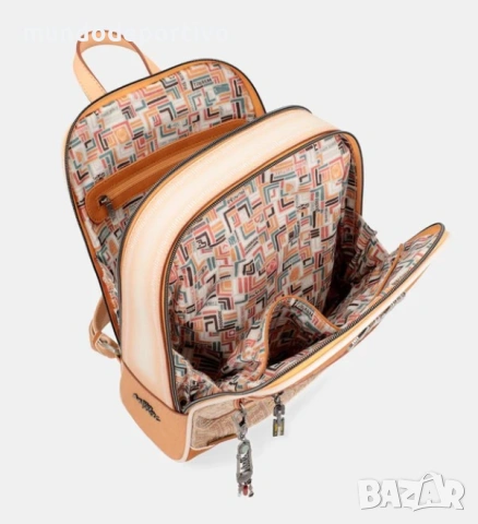 Нова раница Anekke / маркова дамска чанта - Испания, снимка 6 - Раници - 53935237