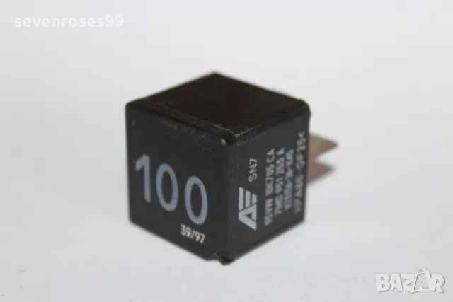Реле VW Audi 100   7M0951253A