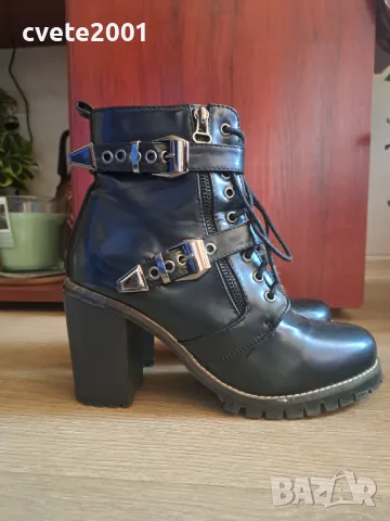 Дамски боти, снимка 5 - Дамски боти - 49447655
