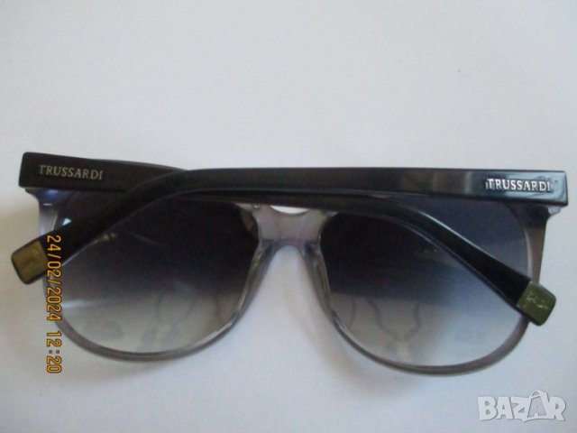 Слънчеви очила Trussardi, снимка 7 - Слънчеви и диоптрични очила - 44445672