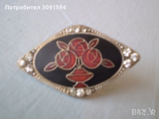 Старинна брошка бял метал с емайл, снимка 3 - Антикварни и старинни предмети - 39343484