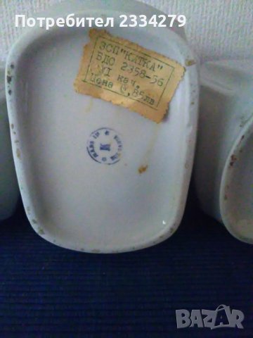 Порцеланови дози за подправки и продукти. Стара българска изработка. 5 големи и 6 малки,етажерка., снимка 15 - Антикварни и старинни предмети - 38905192
