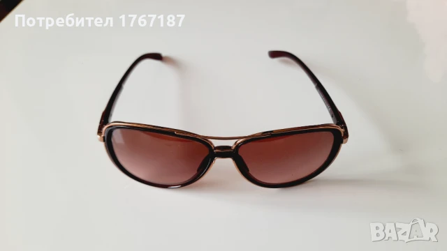 Слънчеви очила Oakley, снимка 3 - Слънчеви и диоптрични очила - 50506882