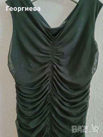 Черен топ с V-образно деколте, снимка 1