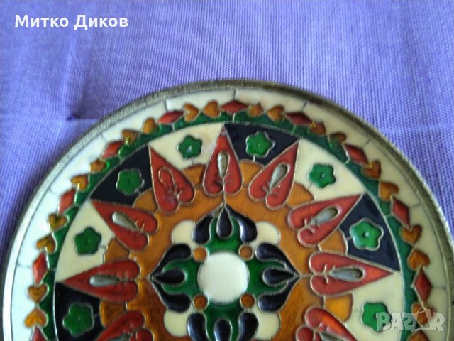 Руски емайл Cloisonne винтидж бронзов декоративен съд ръчно изработен d-10.3cm за окачване , снимка 2 - Антикварни и старинни предмети - 35259529