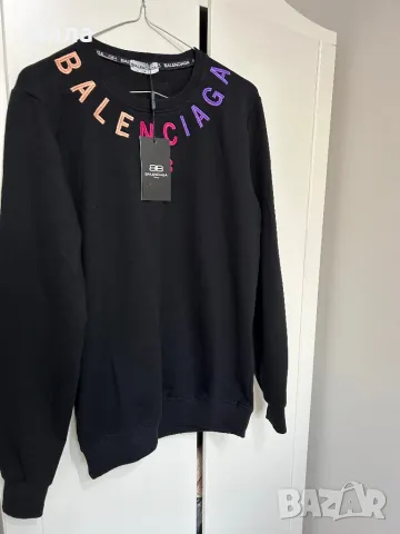 Balenciaga пуловер, снимка 2 - Тениски - 49384145
