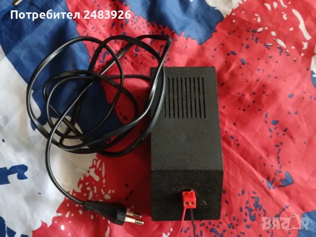 Стабилизиран токоизправител Универсал 4,5V 6V 9V