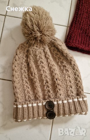 Дамски зимни шапки 3бр., снимка 3 - Шапки - 38338093