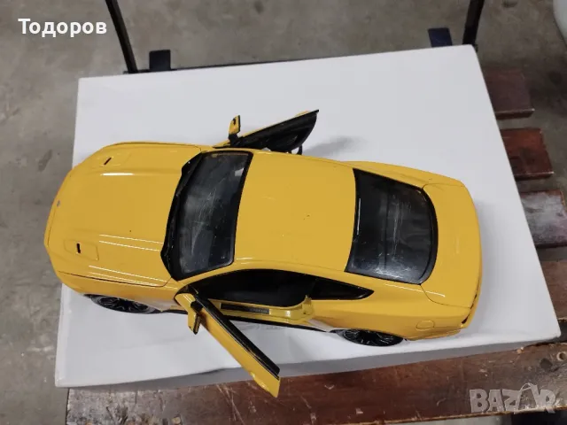 мащабен модел колекционерска количка Ford Mustang, снимка 8 - Колекции - 47829193