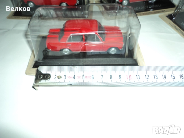 Метален модел на ВАЗ 2101 червена, Deagostini, Деагостини, снимка 7 - Колекции - 52892308