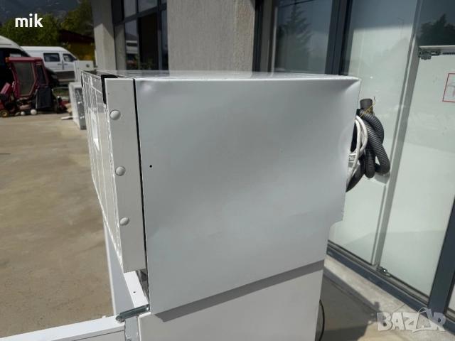 Малка съдомиялна кубче  Електролукс за пълно вграждане, снимка 2 - Съдомиялни - 51591880