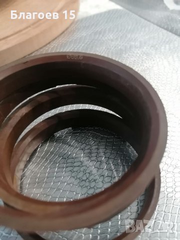 72,6 на 66,6, снимка 2 - Части - 35644553