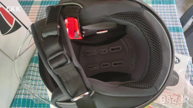 Каска Airoh , снимка 6 - Аксесоари и консумативи - 54317630